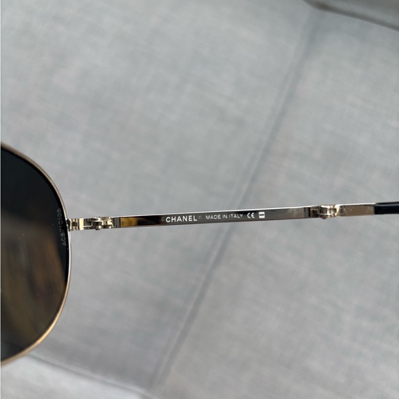 Chanel Rare Vintage Foldable Unisex Aviator Sunglasses - Picture 6 of 12